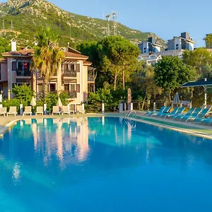 Club Pink Palace Otel