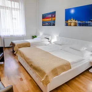 Anabelle Bed And Frühstückspension Budapest