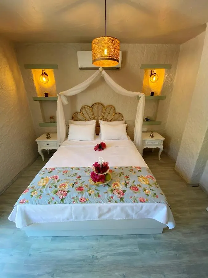 Naz Konak Alacati Bed & Breakfast